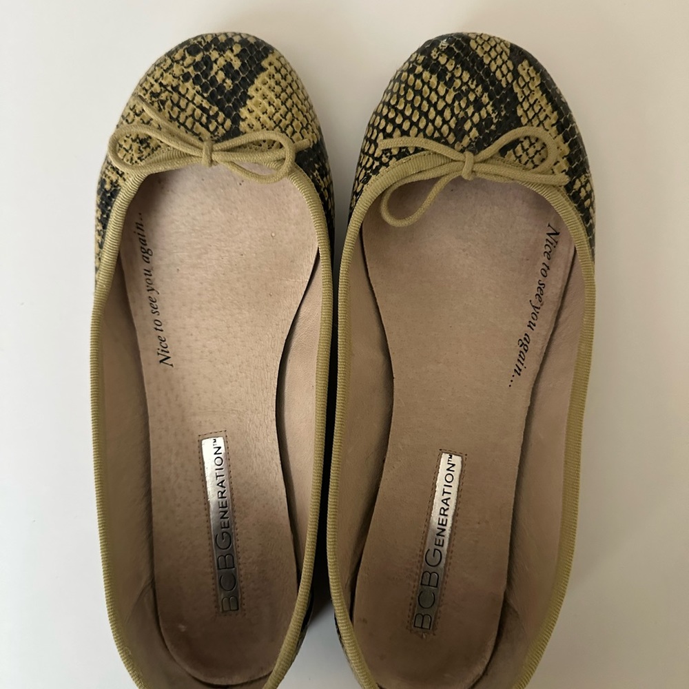BCBG GÉNÉRATION ballerina